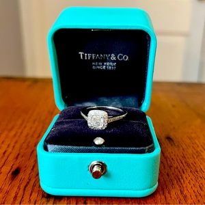 Tiffany & Co. Platinum Engagement Ring. Cushion cut. Ttl weight 1.05ct (size 7)